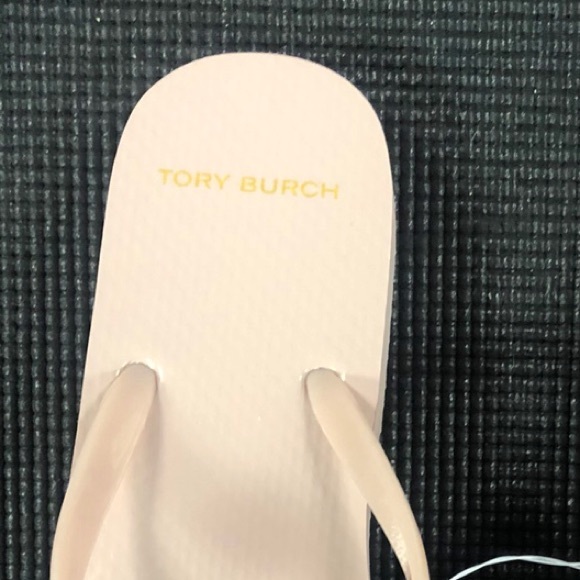 🆕 Tory Burch Sea Shell Pink Flip Flops - Picture 5 of 8